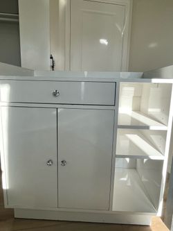 Dresser