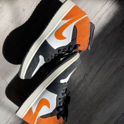  JORDAN 1’S MID SHATTERED BACKBOARD