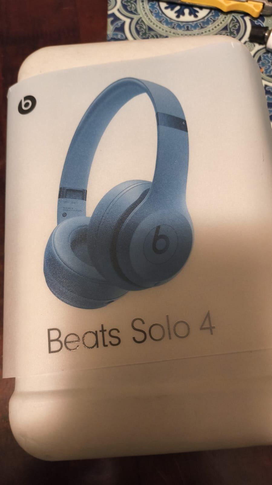 Beats Solo 4 Blue