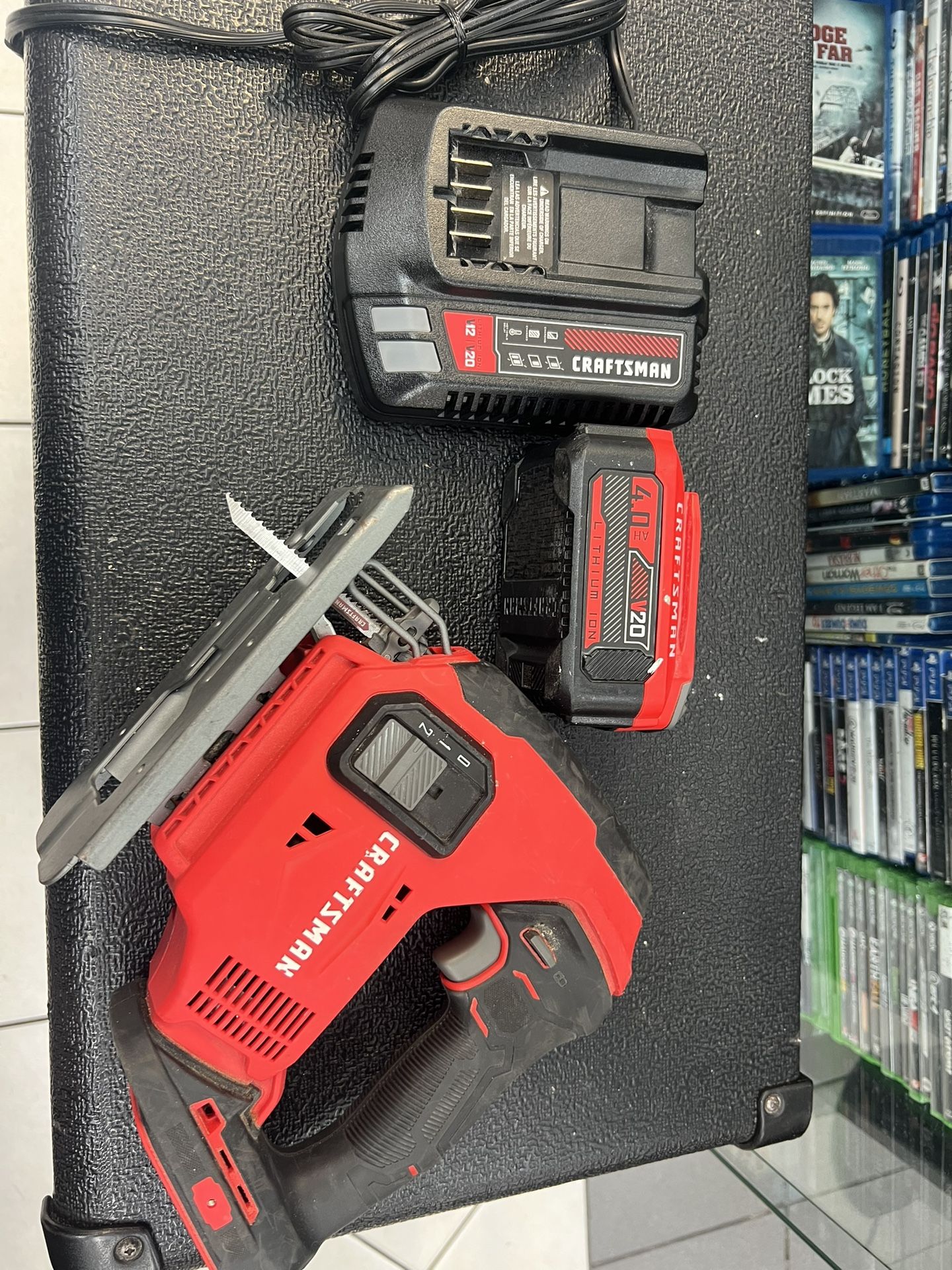 Craftsman Variable Speed Jig Saw Cordless 20v With 4.0ah Large Battery And Charger