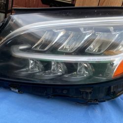 Mercedes-Benz W205 C180 C200 C300 Left US LED Headlight 2019-2021 
