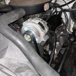 Hundred Amp Alternator Like New Condition