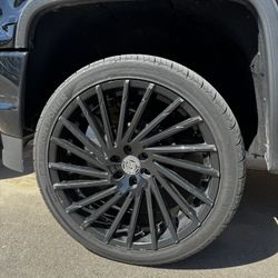 305/35r24