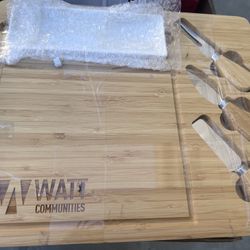 Bamboo cheese board with accessories