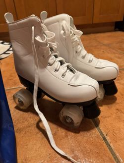  Roller Skates 4×4 , 2 Sets 