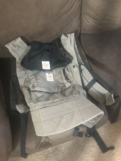 Ergo Baby Carrier