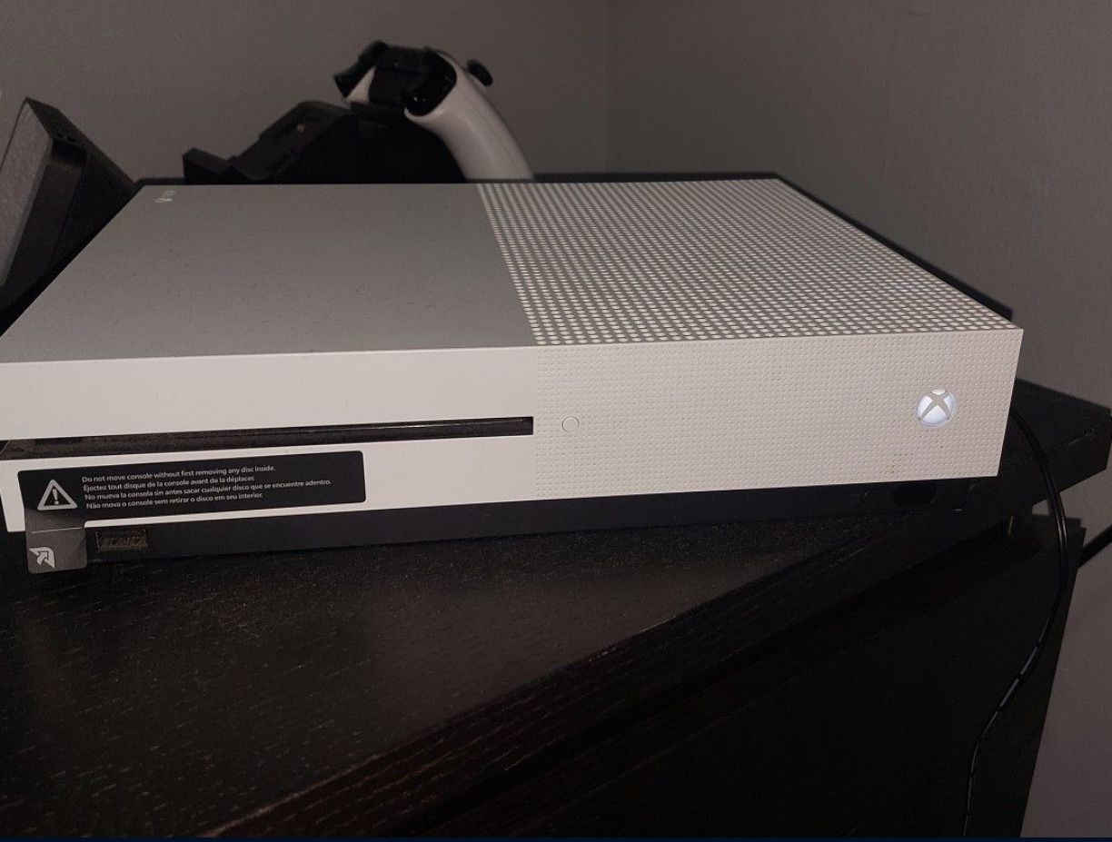 Xbox One S