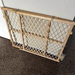 Pet gate 