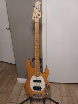 Ernie Ball Music Man Stingray