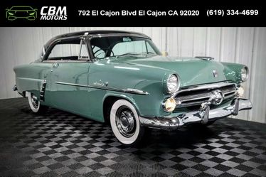 1952 Ford Crestline