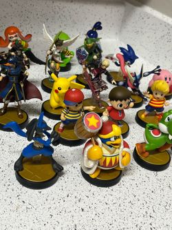 Nintendo amiibo Figure Lot of 20 - Pikachu Villager Lucas Ness Pit Characters