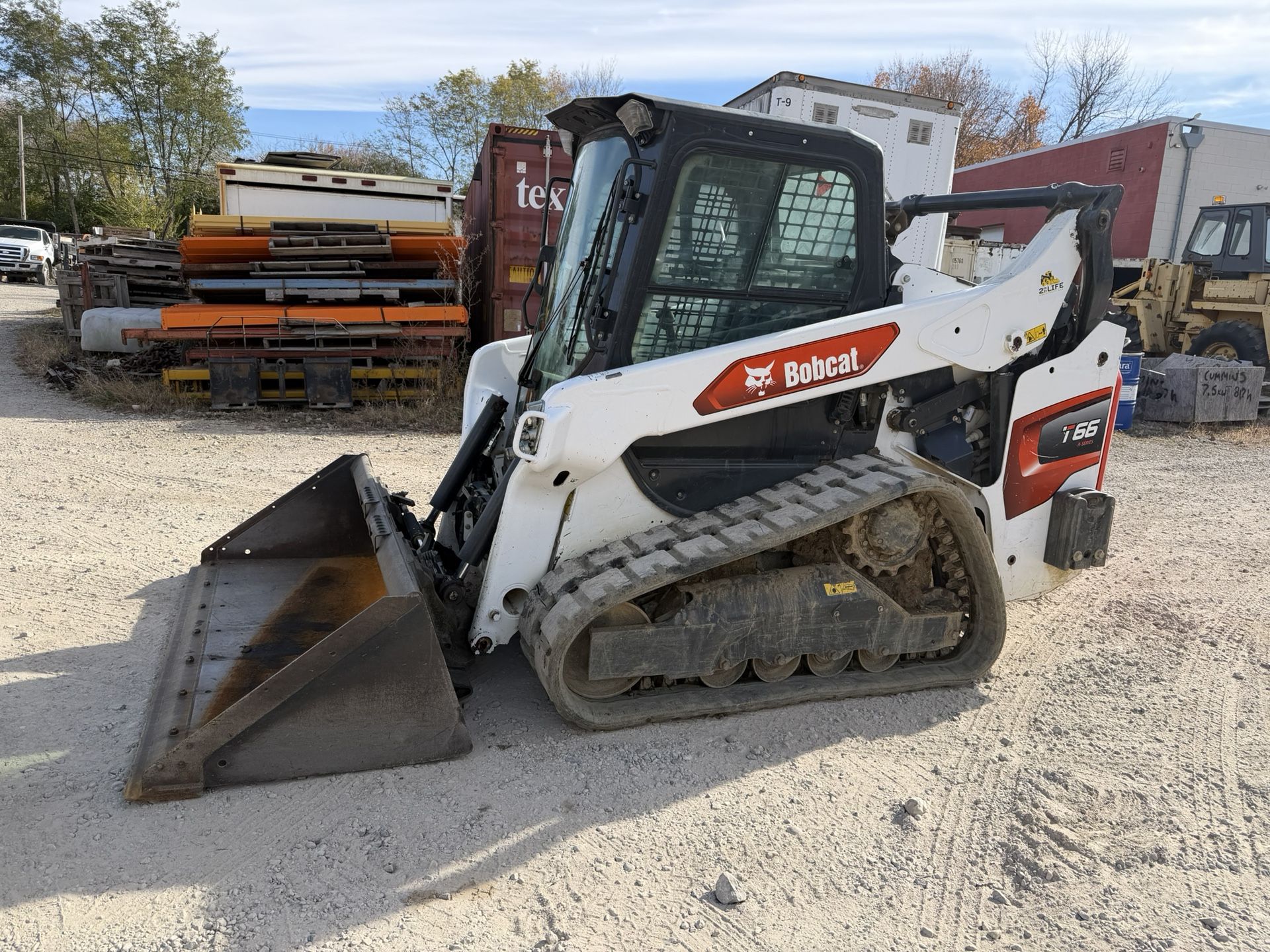 Bobcat T66