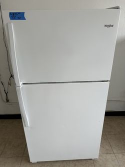 Whirlpool 33” W Top & Bottom Refrigerator 