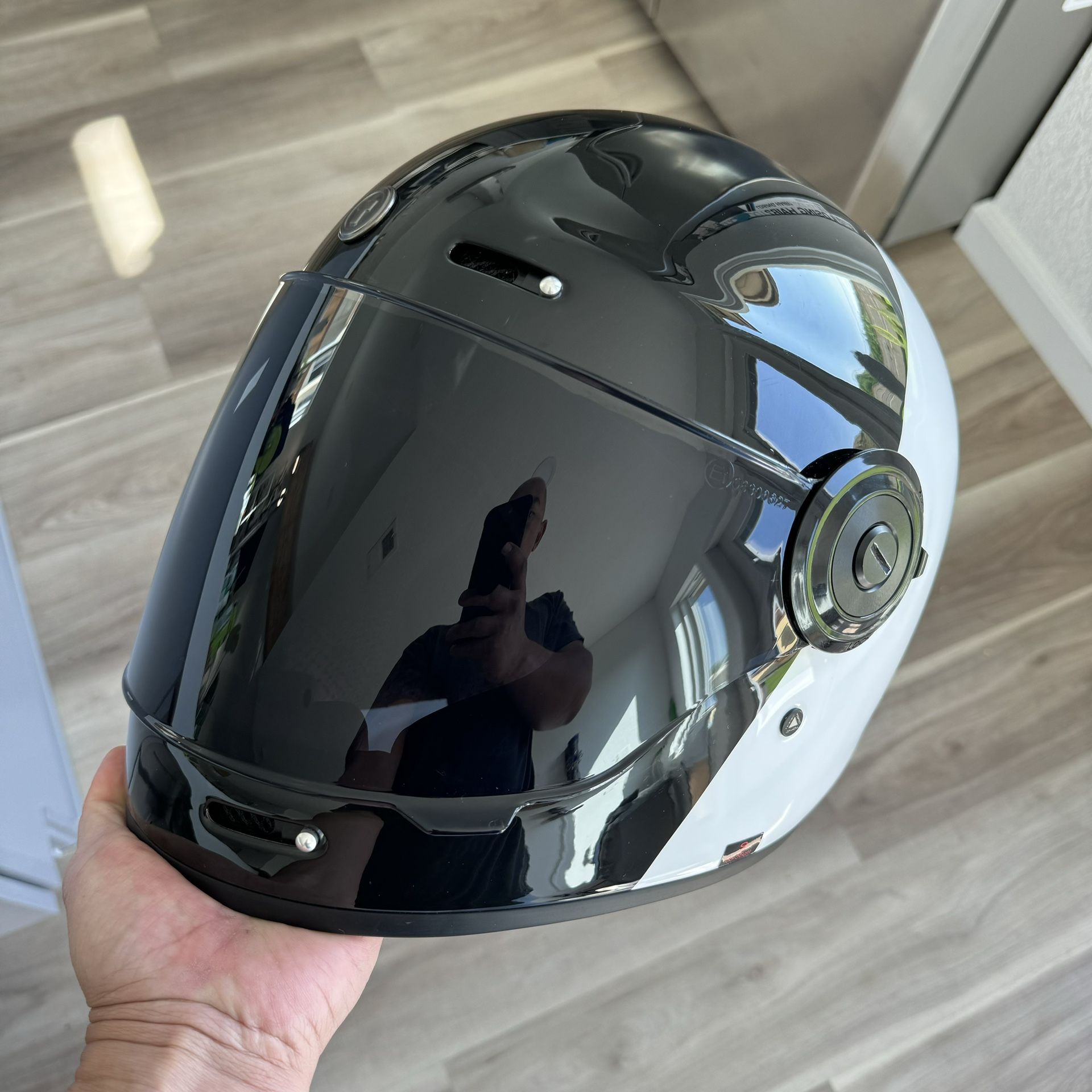 Torc Motorcycle Retro Cafe Racer Bobber Style Helmet T1 Newport 5150 Dark Smoke Visor