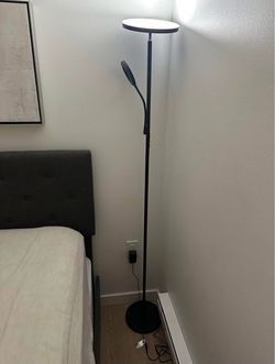 Outon Floor Lamp with Reading Light