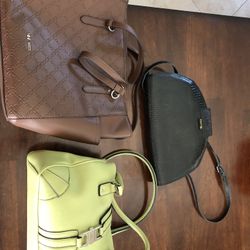 OMG Wow Deal!!  4 Uniquely Styled Assorted Purses