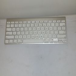 Apple Wireless Keyboard 