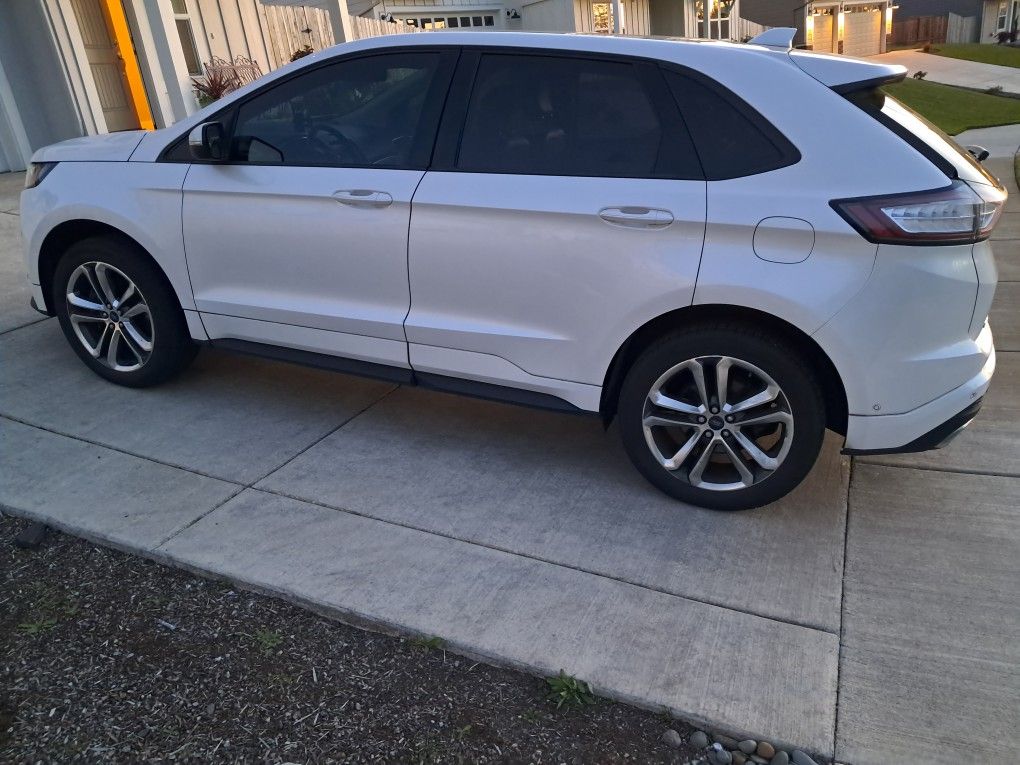 2015 Ford Edge