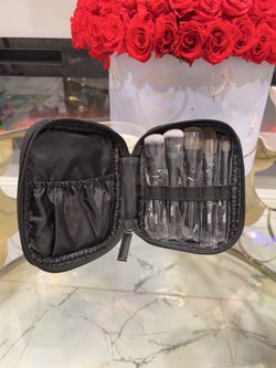 MARIO'S ESSENTIAL BRUSH KIT FIRM PRICE 🖤