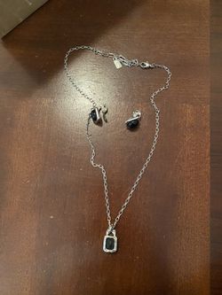 Silver necklace n clip on earrings