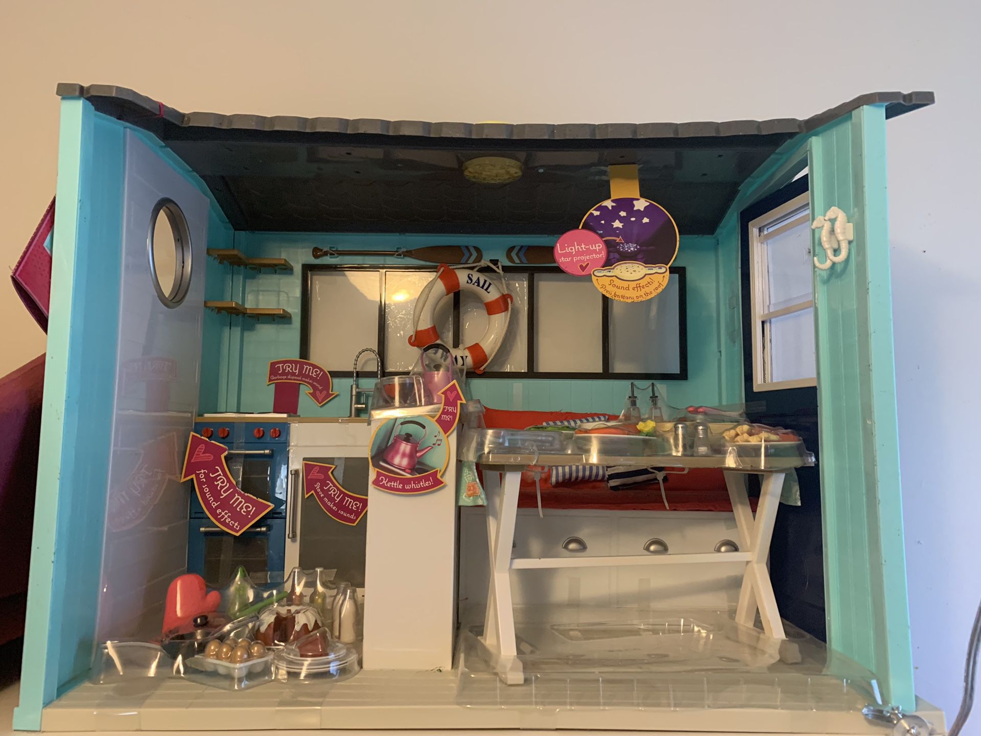 Our Generation Beach House for 18 inch dolls