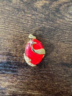 Peacock pendant with necklace