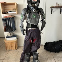 Full Motocross Gear Pants Helmet Padded Chest Suit Gloves Boots Shin Guards Neck Pad Women’s Lower Back Brace & Duffle Bag Brands: Fox MSR Bell Thor