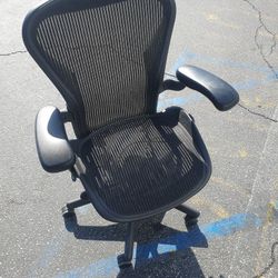 Herman Miller Aeron Size B 2009 Manufacturer Date