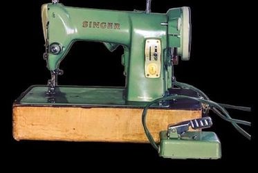 1950 Singer Green Portable Sewing Machine