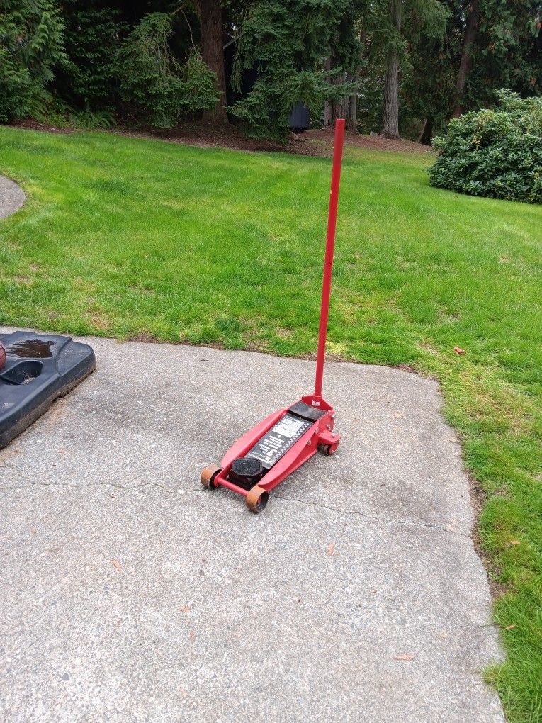 Alltrade 3 Ton Floor Jack 