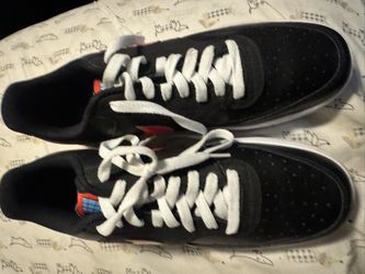 Men’s Size 10 Nikes