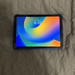 Apple iPad 10th Generation 64gb Rarely Used !! 