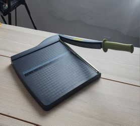Paper Cutter