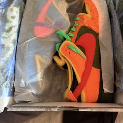 Cactus Plant Flee Market Sponge Dunk Size 9.5