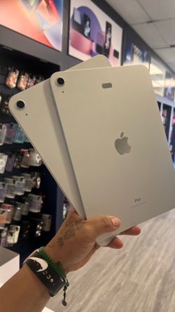 iPad 10th Gen 64GB Wi-Fi only