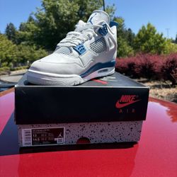 Jordan 4 Retro