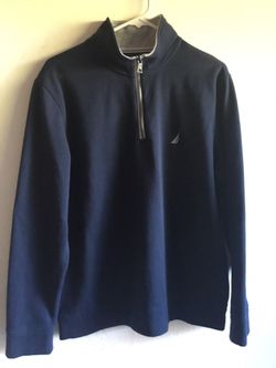 Nautica Men Blue Half Zip Sweatshirt. Medium