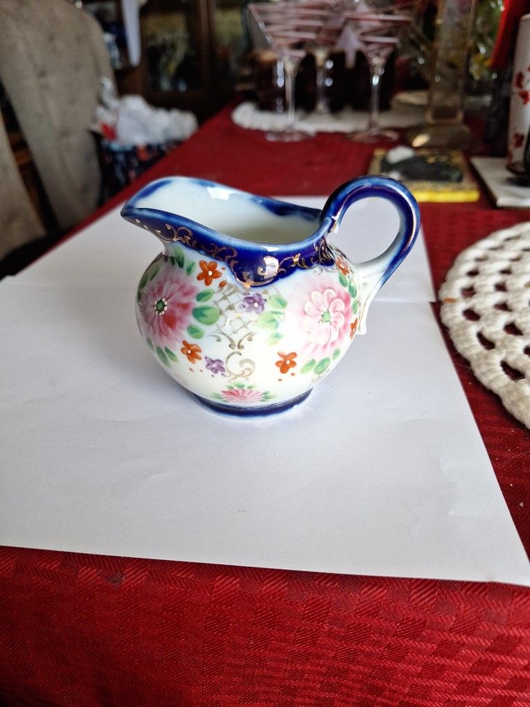 Vintage Hand Painted Porcelain Creamer 31/2"