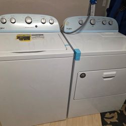 Whirlpool Washer And Dryer Set 
