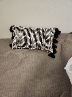 23x13 Accent Throw Pillow