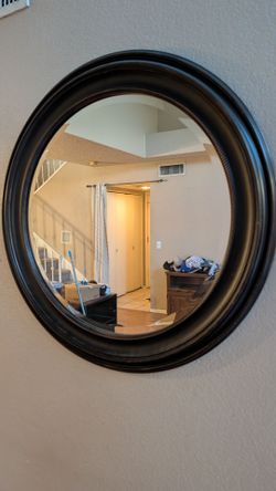 Round Mirror