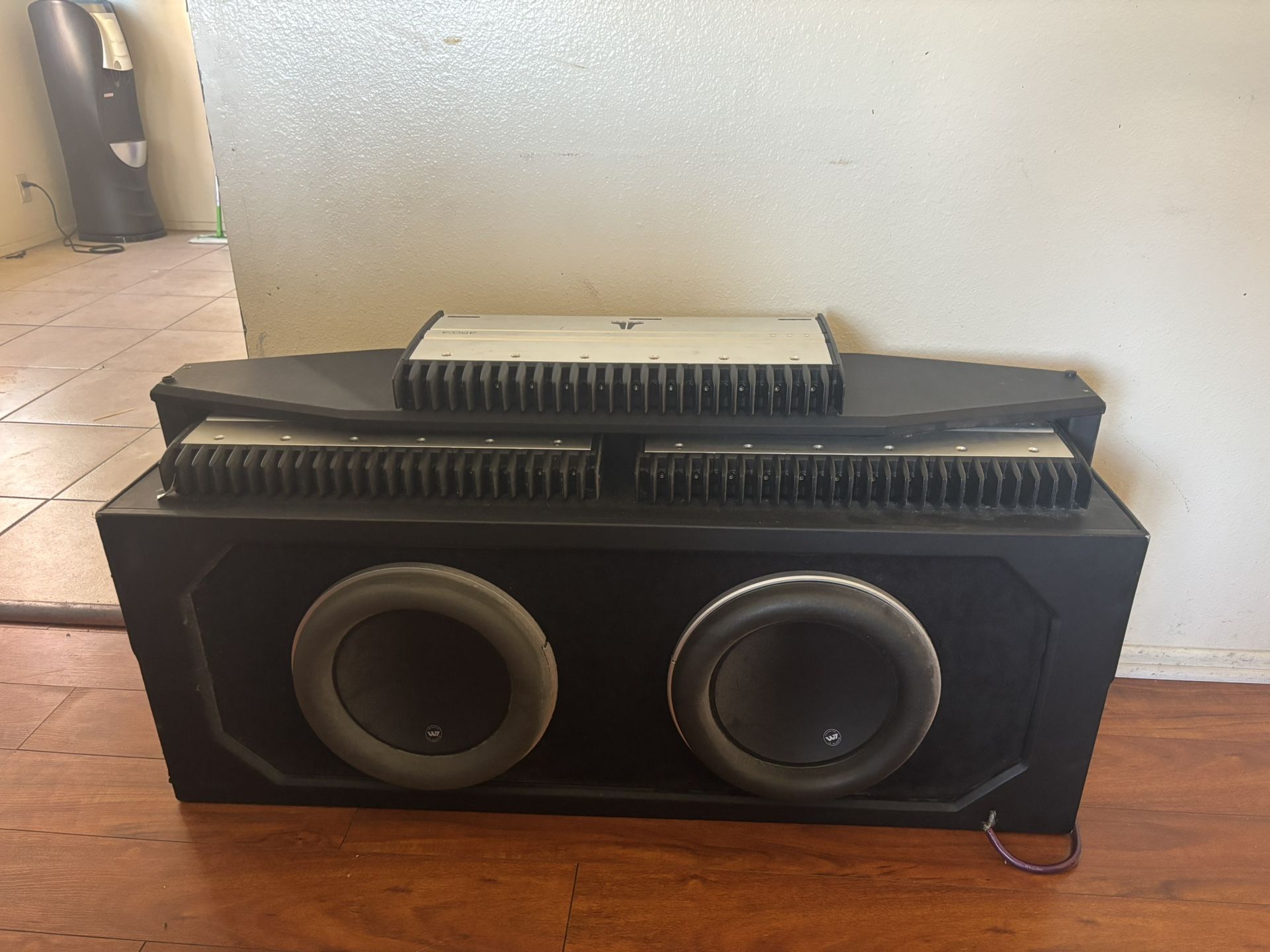 Speakers And 3 Amps