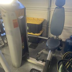 Hoist Biceps Curl Machine