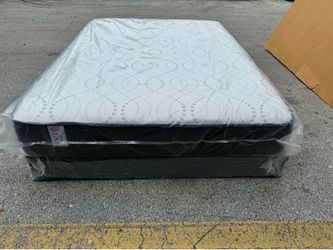 NEW MATTRESS FULL SIZE PLUSH WITH BOX SPRING