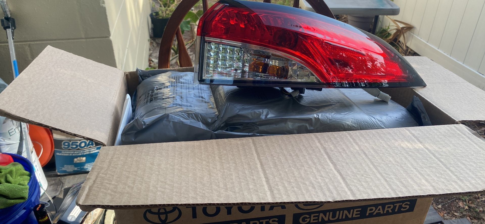 RT QUARTER TAILLIGHT