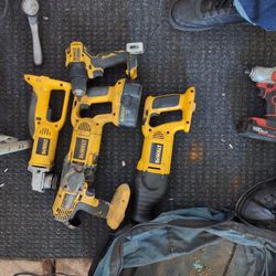 Set Of DeWalt Tools 18v N One 20 V Drill But No Battery