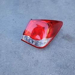 11/13/16 Chevy Cruze Tailight Tailamp Righ $80