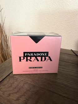 🎀 Prada Paradoxe Radical Essence 90ml