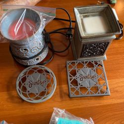 Scentsy Warmers And Scented Wax With Holders