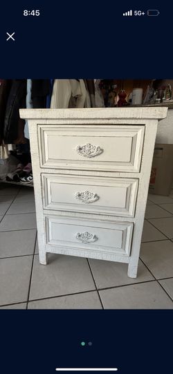 Antique 3 Drawer Dresser 